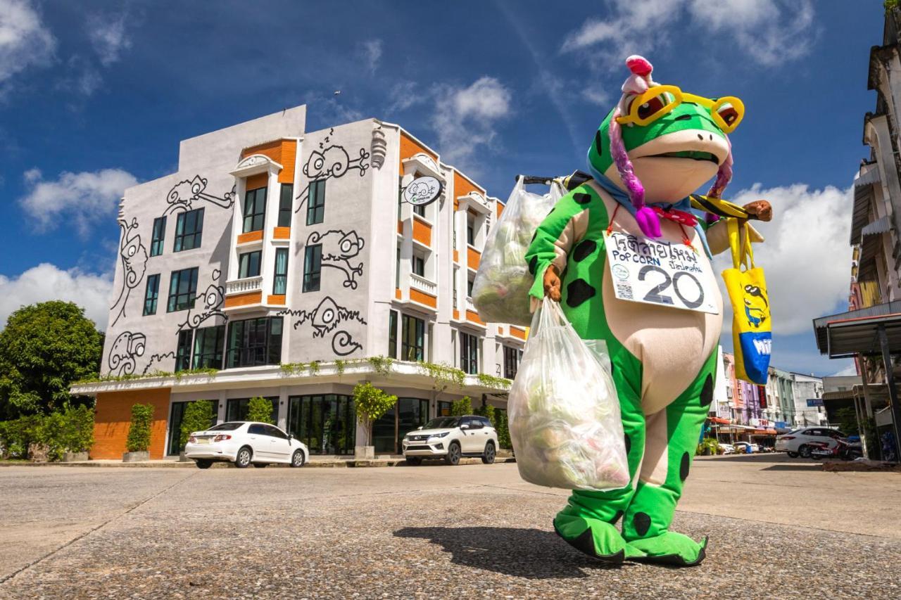Chamemon Bed Phuket Town Hotell Exteriör bild